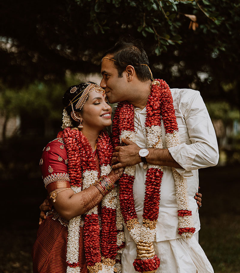 Traditional indian wedding photographed by Hannah Hix in Dalllas